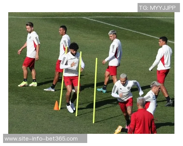 弗拉门戈催促费利佩路易斯今日做出续约决定莫塔成潜在替代者