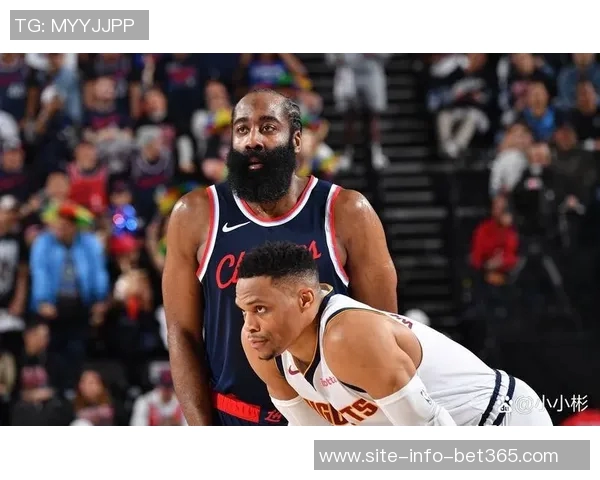 哈登首节狂砍15分全场高效13投10中轻松拿下31分4篮板6助攻2盖帽