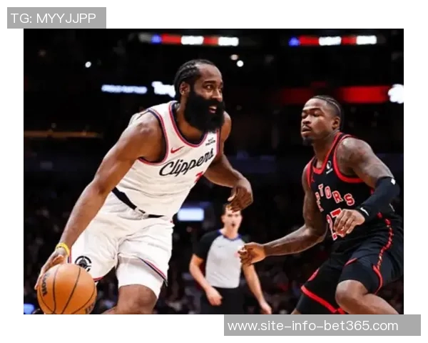 哈登首节狂砍15分全场高效13投10中轻松拿下31分4篮板6助攻2盖帽