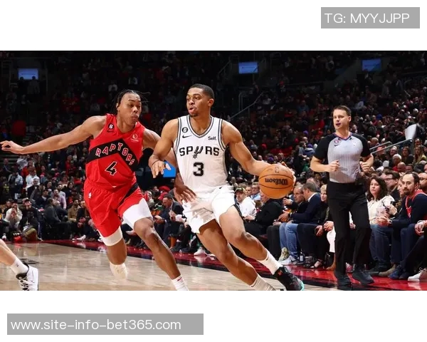 凯尔登全场表现出色13投8中贡献22分8板2助2断助力球队胜利